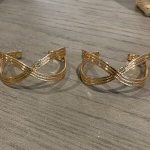 Elegant Gold Crossover Cuff Bracelet set